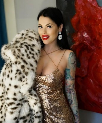 Я креативная и страстная, нежная и опытная. Мои услуги позволят осуществить все твои фантазии и желания. Помимо классического секса, я могу предложить тебе массаж, стриптиз или ролевые игры. Фото настоящие, проверенные временем и практикой. У меня много довольных клиентов, которые говорят о моих услугах только самое лестное. Жду тебя в Москве, чтобы сделать нашу встречу незабываемой ⭐️🔥💋 2628, 28 лет