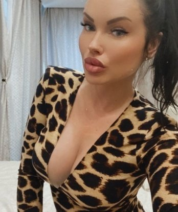 Я креативная и страстная, нежная и опытная. Мои услуги позволят осуществить все твои фантазии и желания. Помимо классического секса, я могу предложить тебе массаж, стриптиз или ролевые игры. Фото настоящие, проверенные временем и практикой. У меня много довольных клиентов, которые говорят о моих услугах только самое лестное. Жду тебя в Москве, чтобы сделать нашу встречу незабываемой ⭐️🔥💋 2628, 28 лет